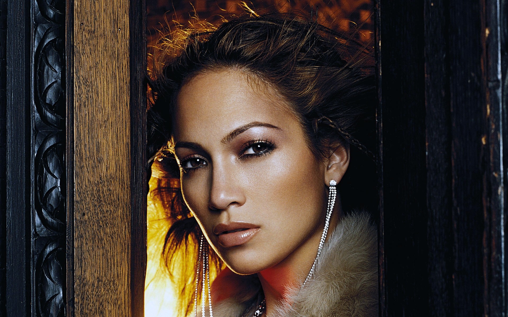 mujer retrato moda desgaste chica adulto modelo solo joyería glamour j lo