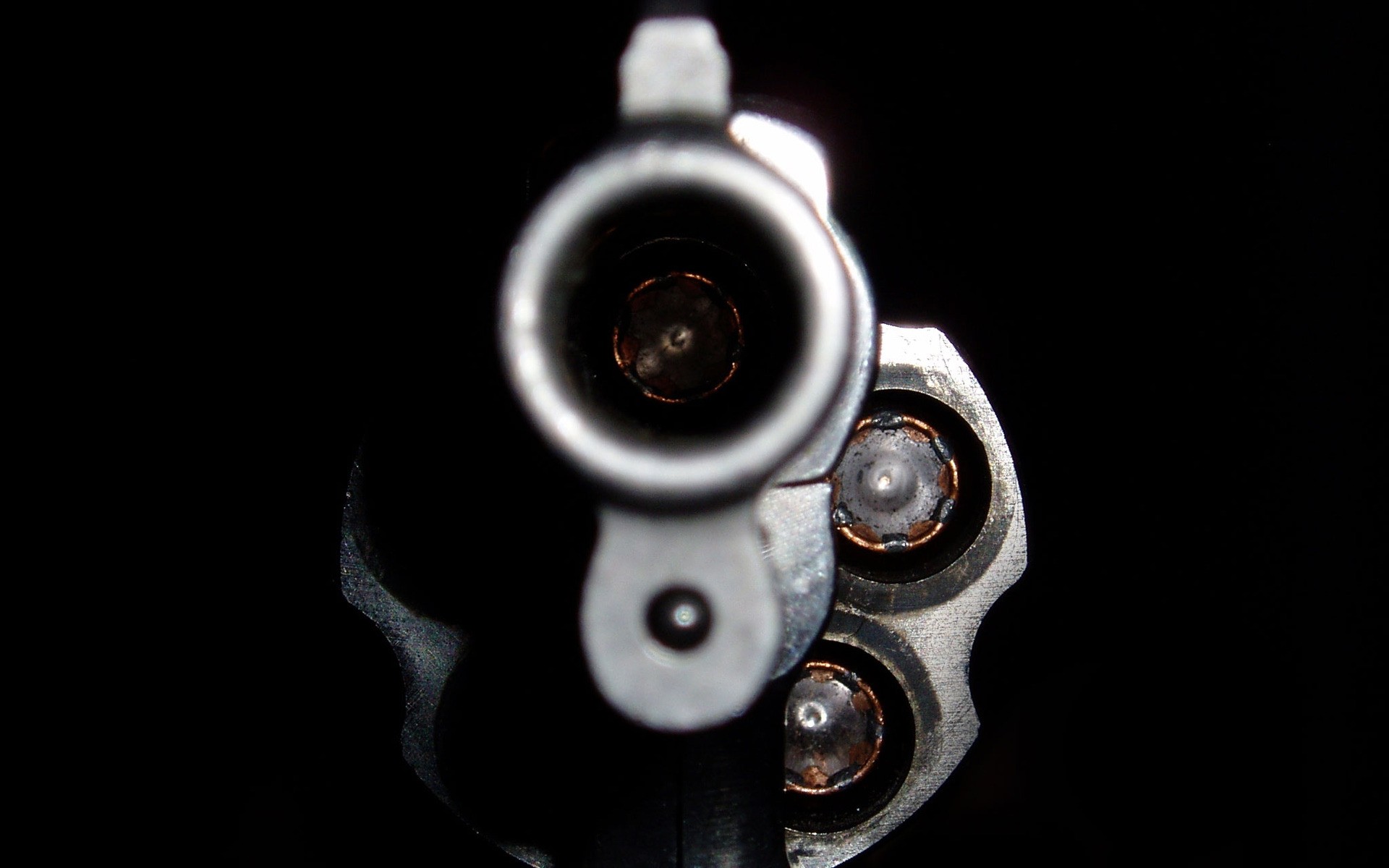 pistola arma pistola acero oscuro naturaleza muerta seguridad escritorio munición viejo vintage peligro