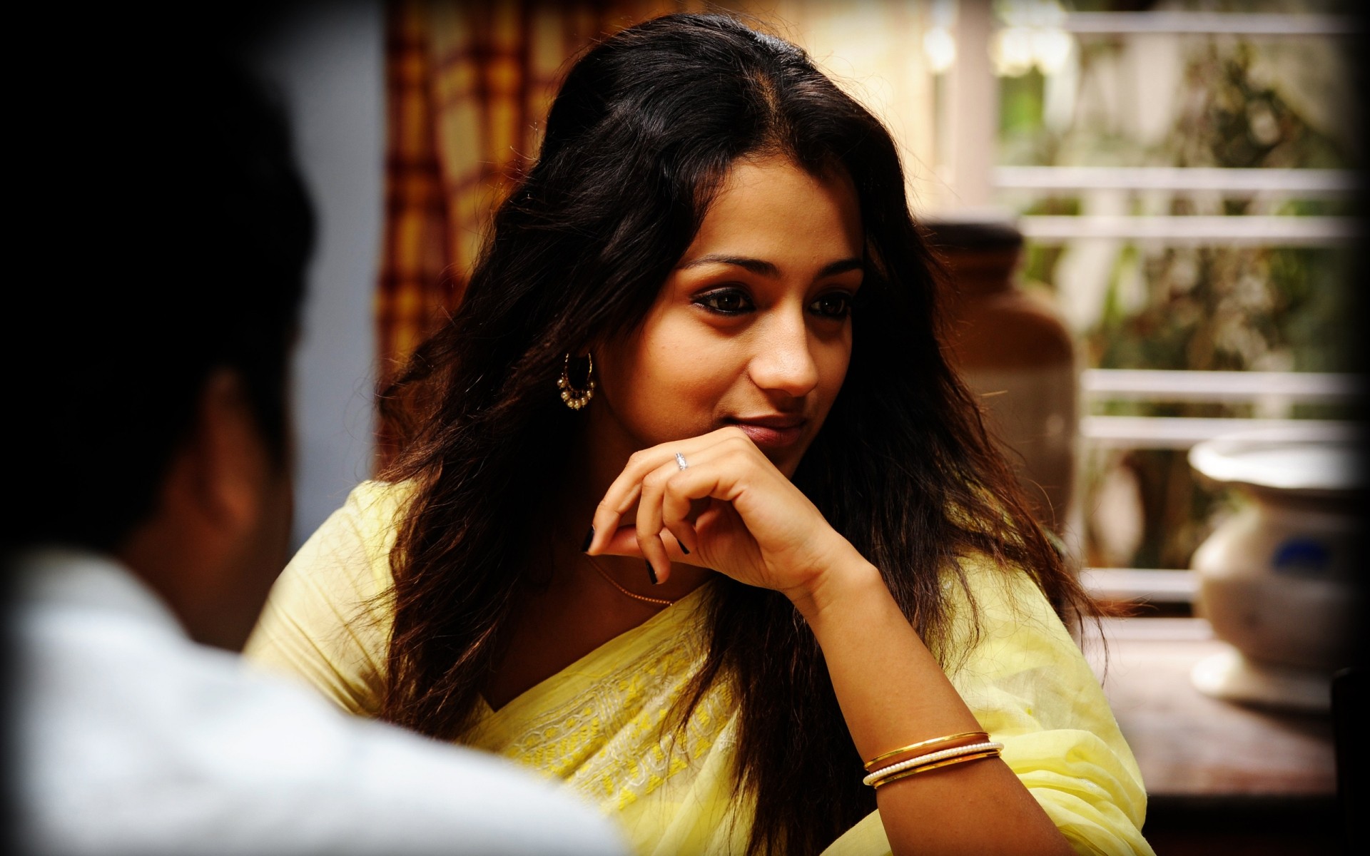 mujer interior expresión facial retrato adulto chica solo actriz india actriz de bollywood actriz modelo trisha krishnan