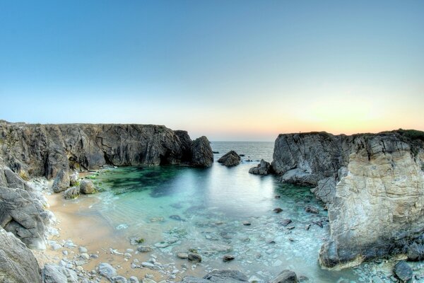 Océano mar paisaje marino montañas rocas horizonte fondo marino