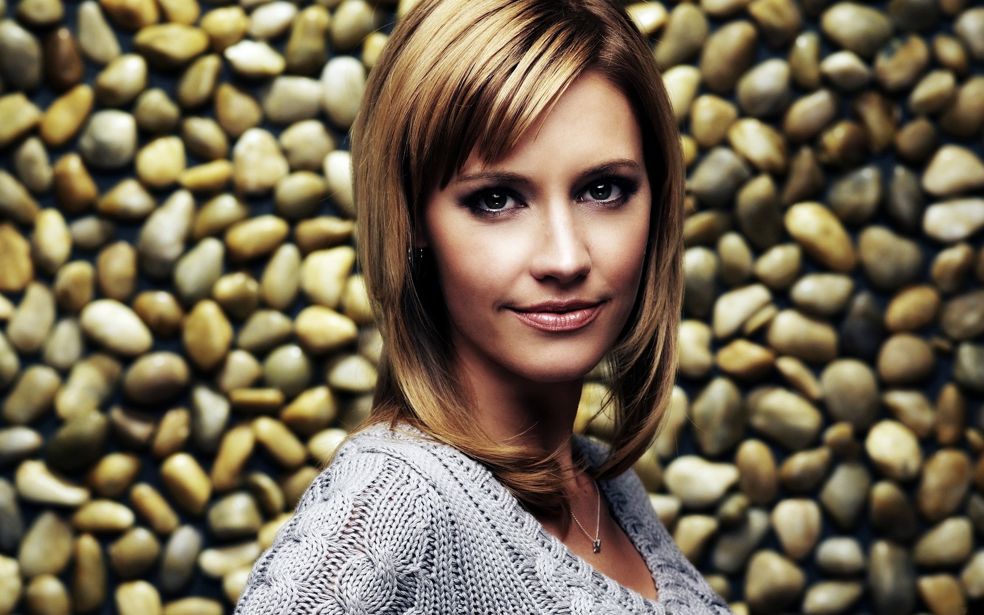 cereales cosecha semilla frijol comida fiesta agricultura pasto escritorio pila primer plano seco café actriz mujer chica kadee strickland celebridad