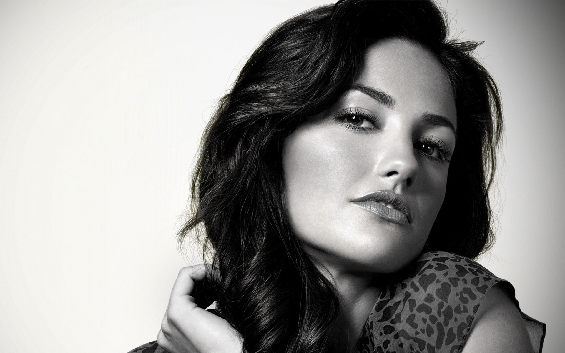 retrato mujer moda chica monocromo modelo sexy ojo glamour solo adulto estudio labios mujer actriz celebridad minka kelly