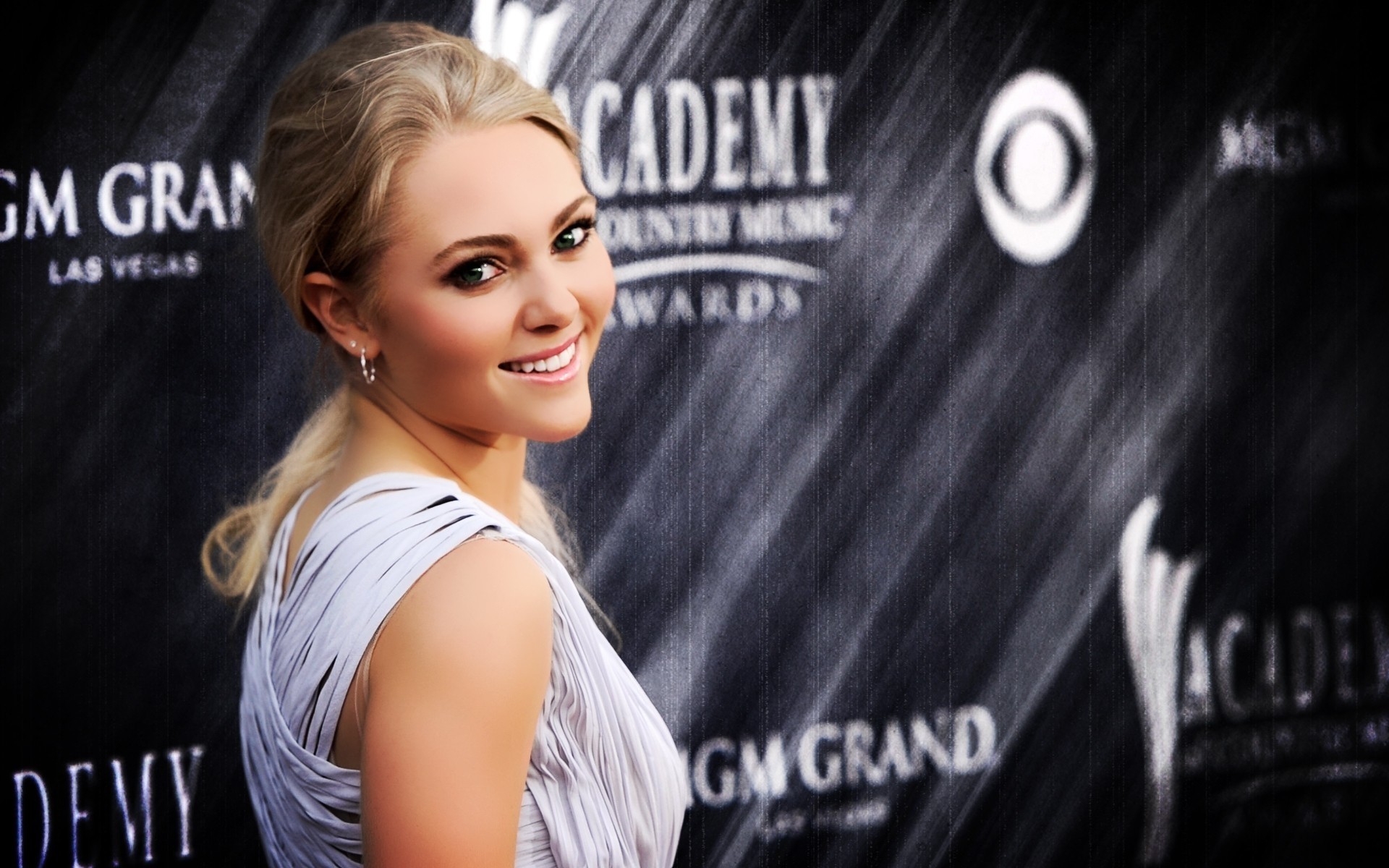 mujer moda annasophia robb celebridad celebridad actriz actrices