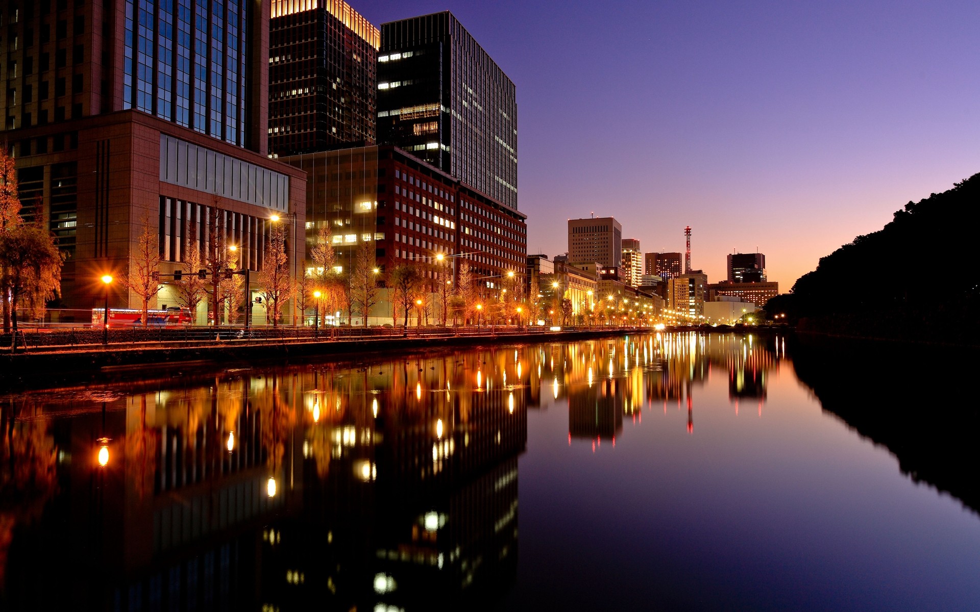 japón ciudad arquitectura crepúsculo reflexión ciudad centro de la ciudad casa agua noche viajes skyline rascacielos río cielo puesta de sol urbano puente iluminado moderno noche luces de la noche