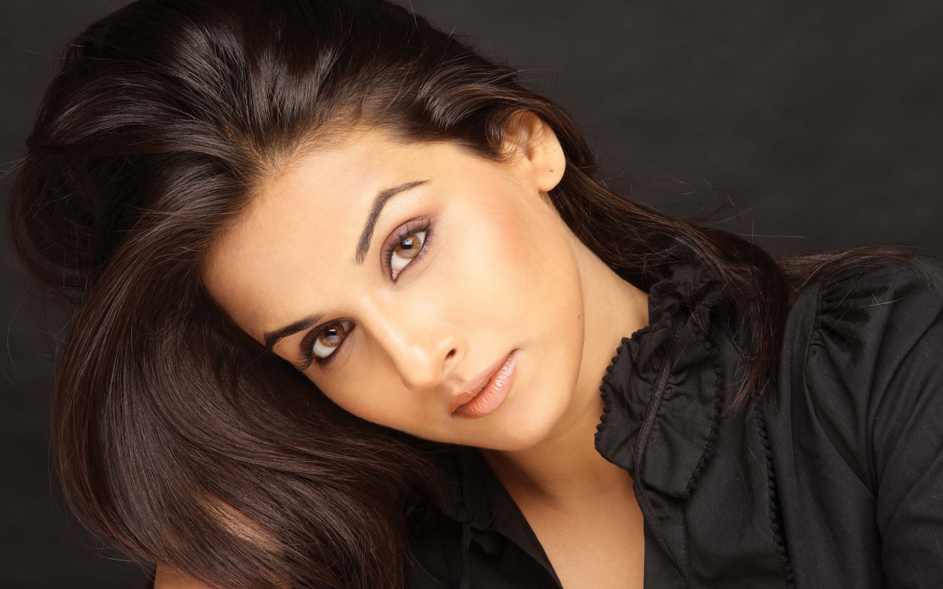 mujer moda glamour retrato sexy ojo chica modelo bonita labios ojos cara foto