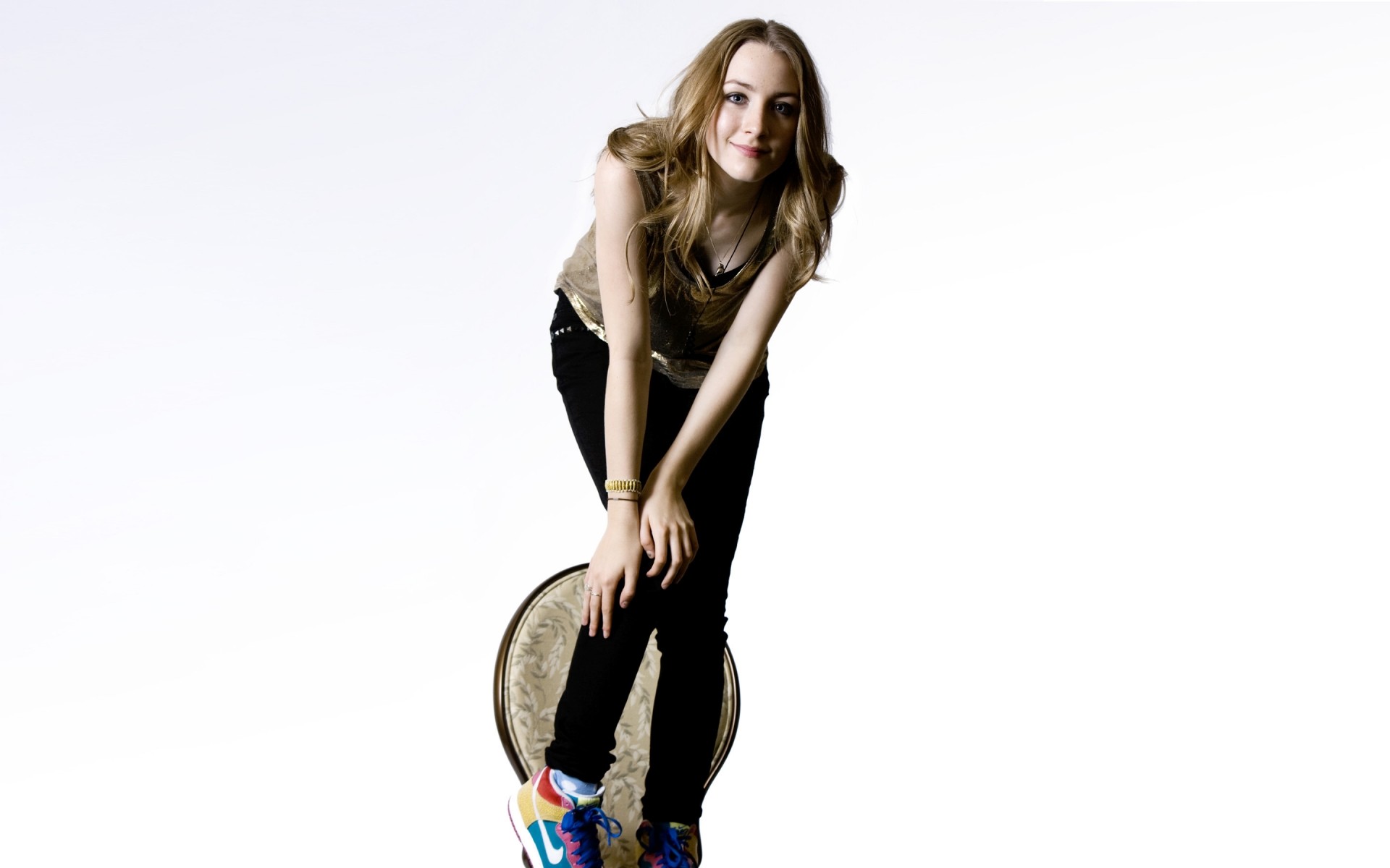 mujer moda sexy bonita joven glamour lindo elegante nena actriz saoirse ronan chica