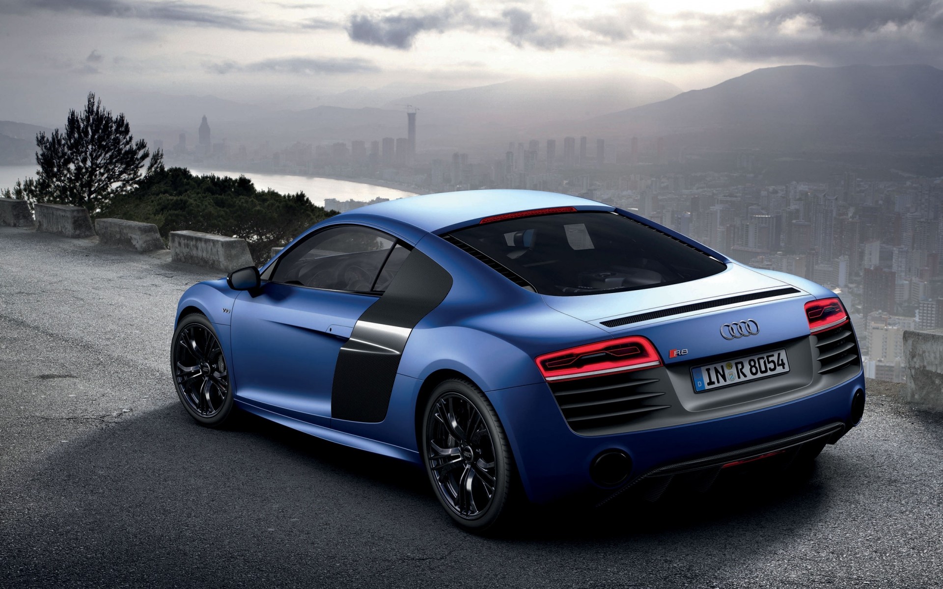 audi coche coche asfalto rápido negro acera automotriz mediodía sistema de transporte ruedas audi r8
