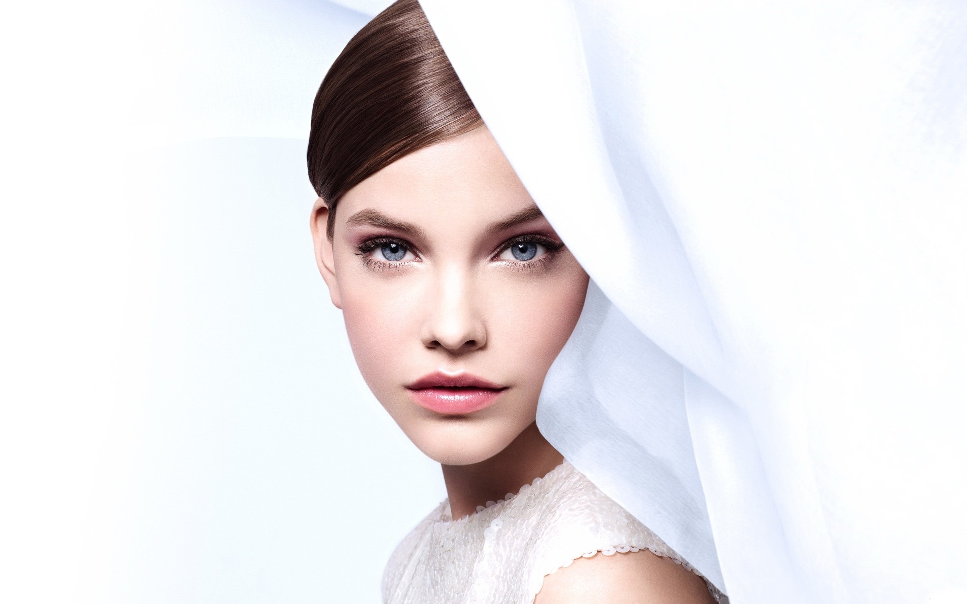 mujer cuero moda bonita glamour sexy ojo barbara palvin modelos de moda chicas chicas