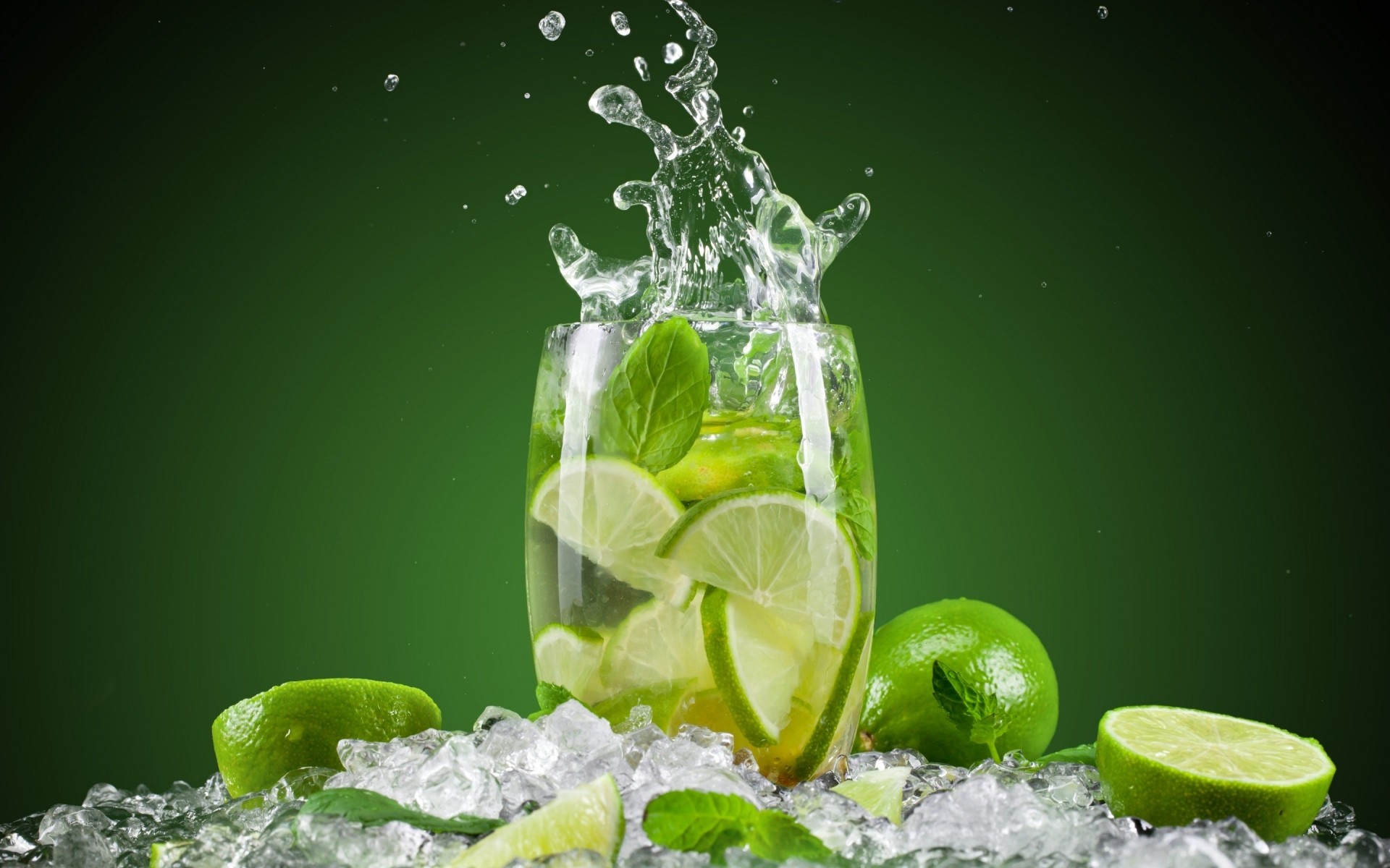 gota agua mojado frío líquido bebida burbuja vidrio hielo frescura fresco refresco hoja soda claro splash limpio naturaleza lima fruta mojito cóctel