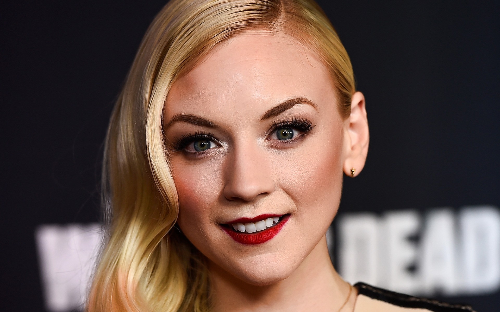 mujer retrato moda bonita ojo sexy glamour chica labios uno emily kinney