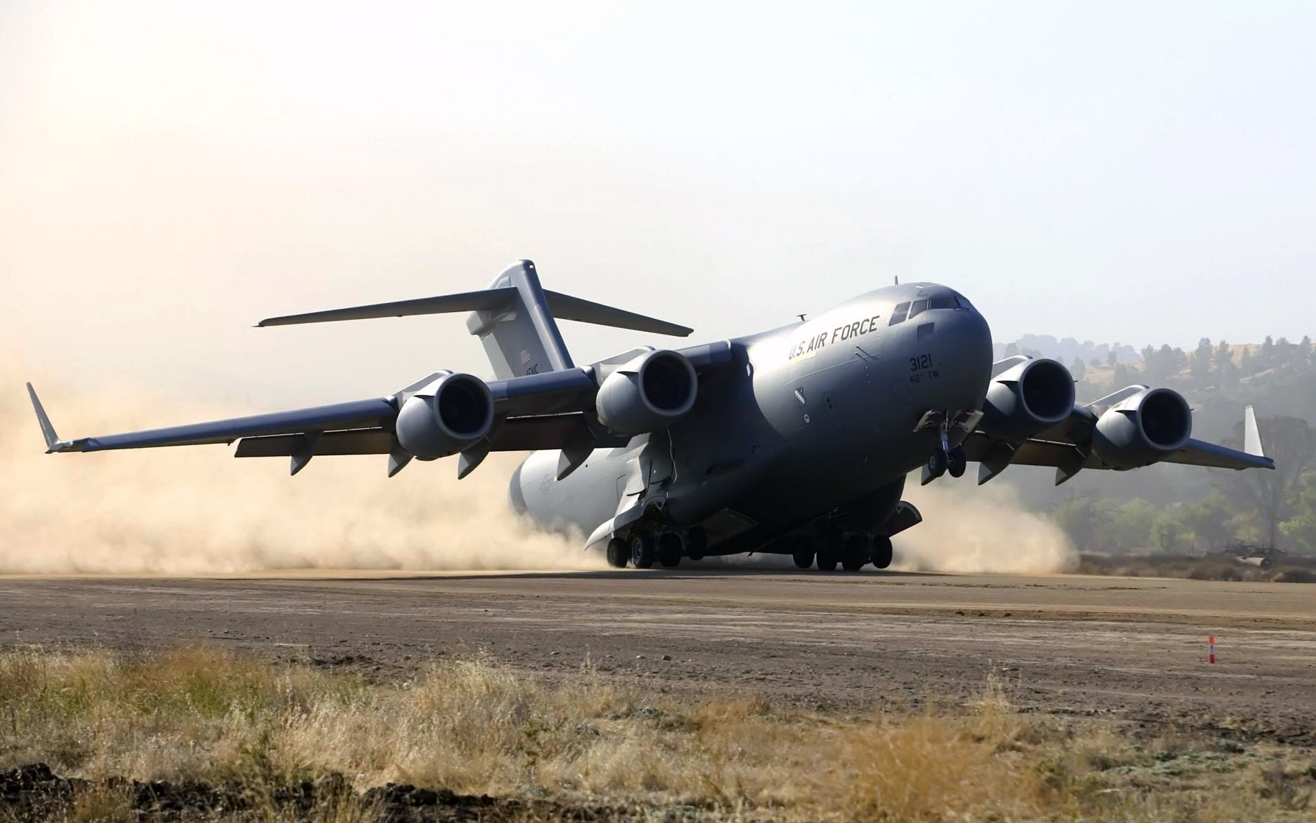 aviación avión avión militar aeropuerto sistema de transporte coche aire vuelo avión fuerza aérea ejército guerra armas