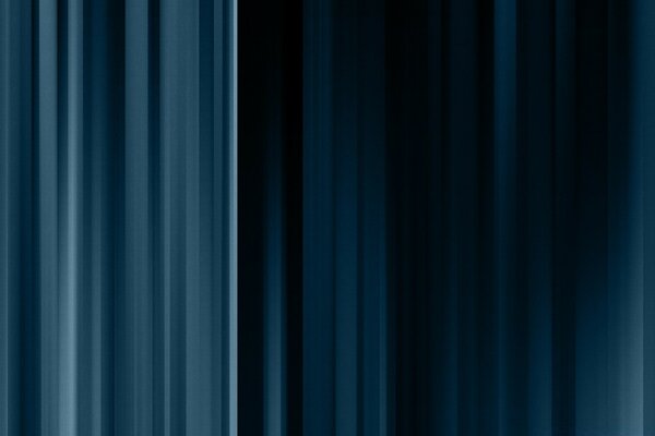 Tranquila abstracción azul marino con rayas verticales