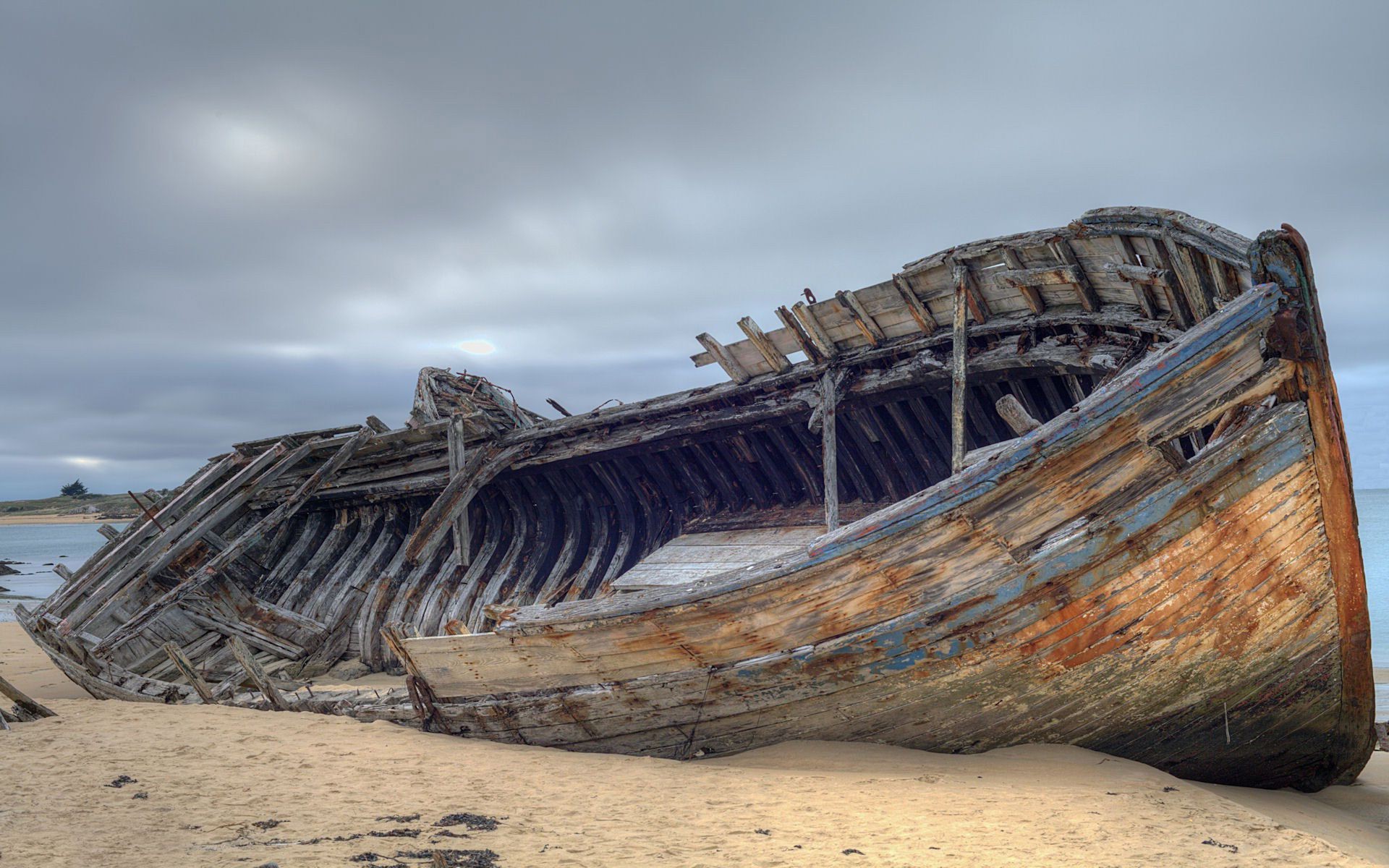mar playa agua océano mar viajes arena barco cielo naturaleza coche paisaje naufragio abandonado al aire libre barco