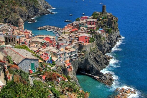Vernazza mar de Liguria Italia Mediterráneo