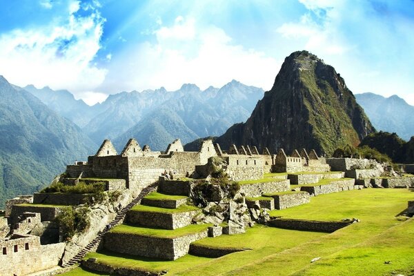 Montañas en lugares famosos del valle