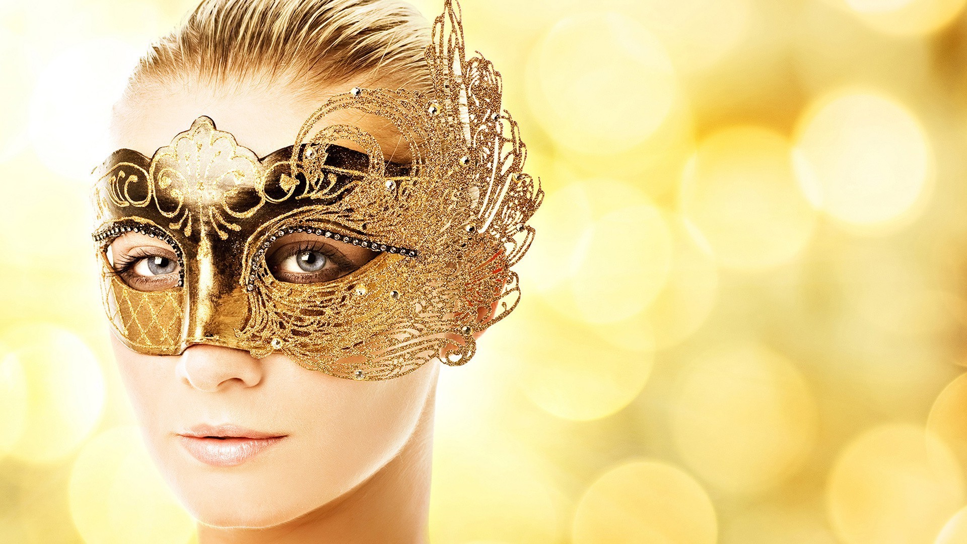 otras chicas moda cara oro lujo