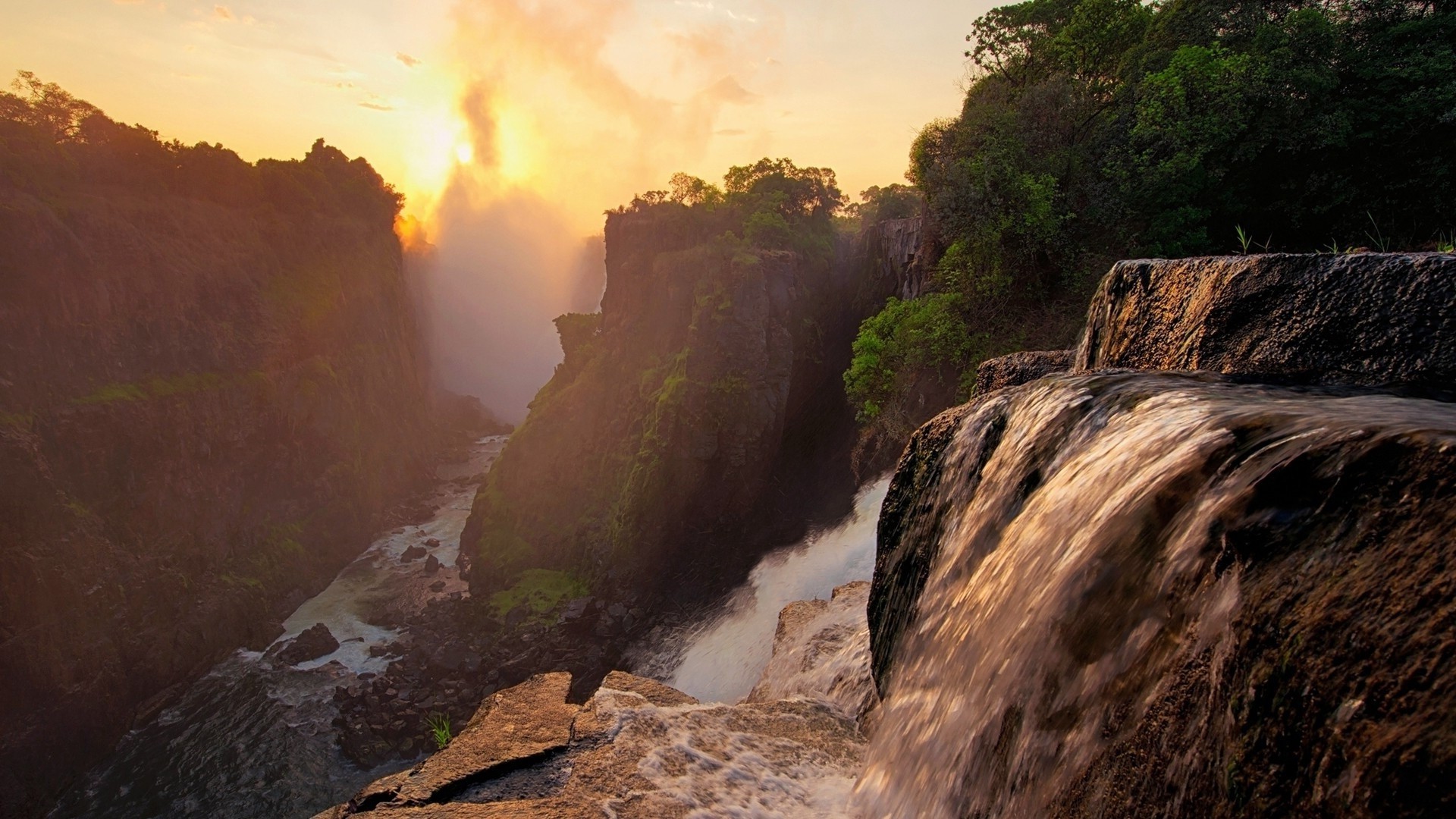 agua paisaje viajes cascada naturaleza al aire libre niebla puesta de sol montañas río niebla roca amanecer