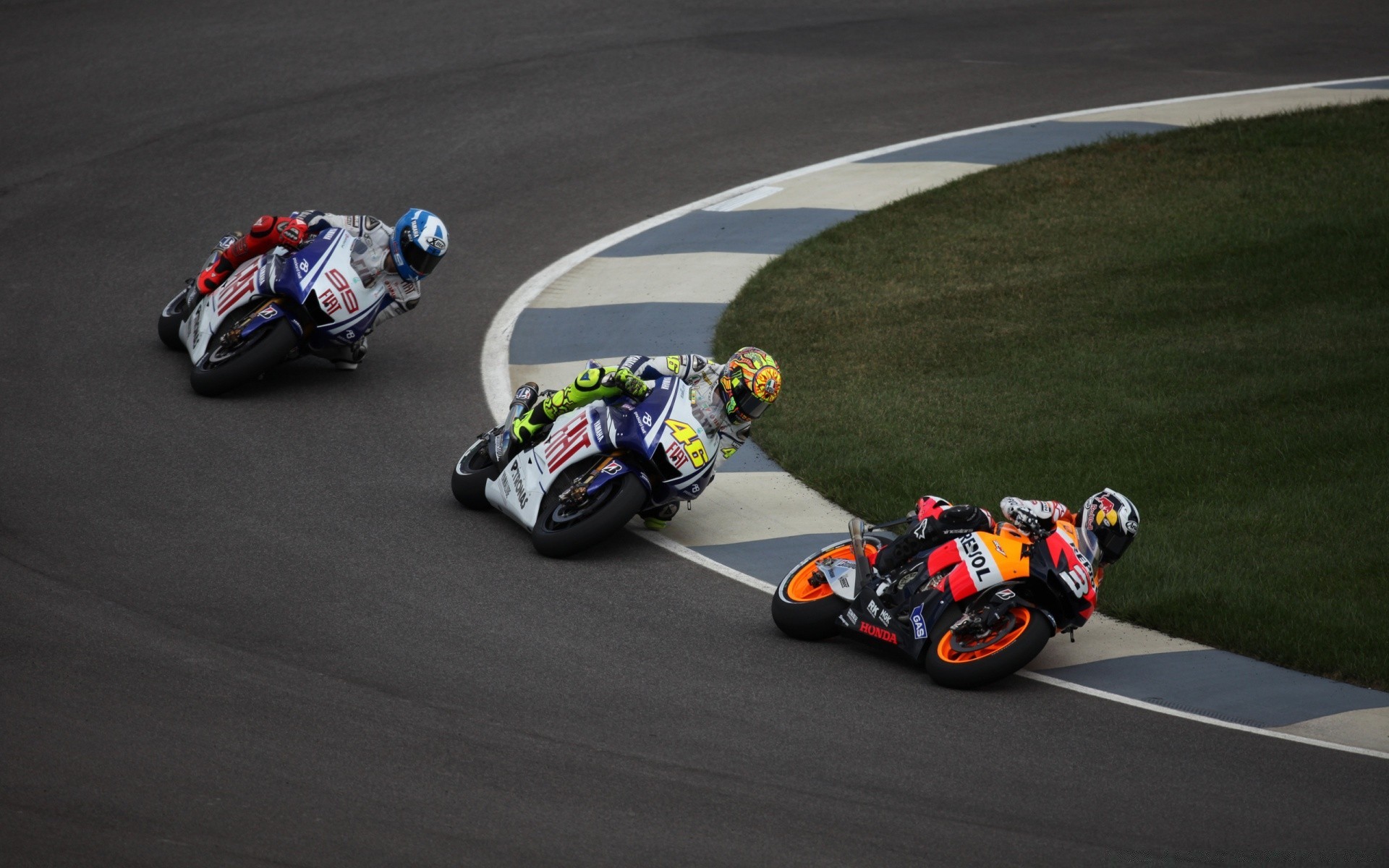 deportes carreras pista prisa campeonato competencia conductor acción coche torneo trabajo en equipo unidad circuito bicicleta corredor zumbido deportes de motor prestigio coche círculo neumáticos