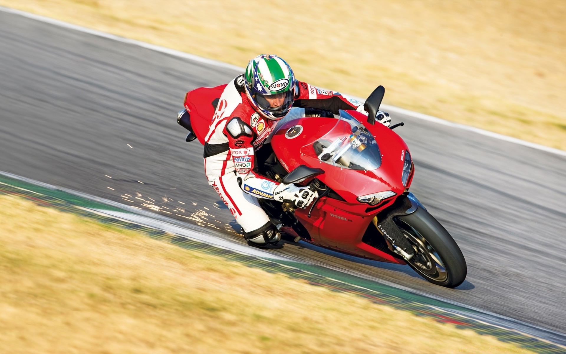 deportes carreras campeonato pista competencia bicicleta prisa corredor acción coche rápido torneo circuito unidad conductor casco máquina