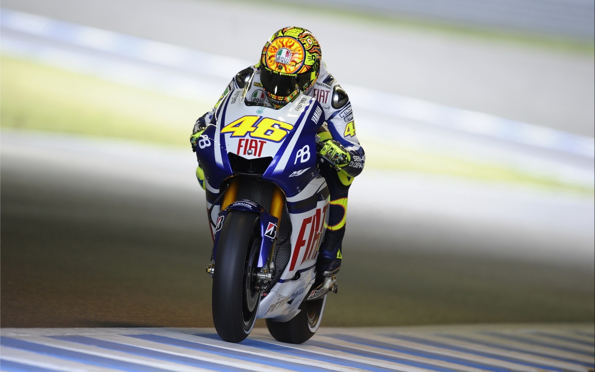 deportes carreras competencia campeonato pista bicicleta prisa acción corredor rápido coche